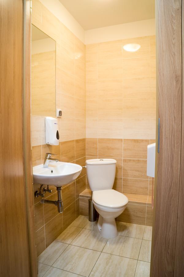 Zgoda Kompleks Hotelarski Свентохловице Экстерьер фото